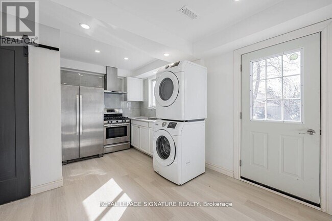 Photo du bâtiment - 54 Tuscarora Dr