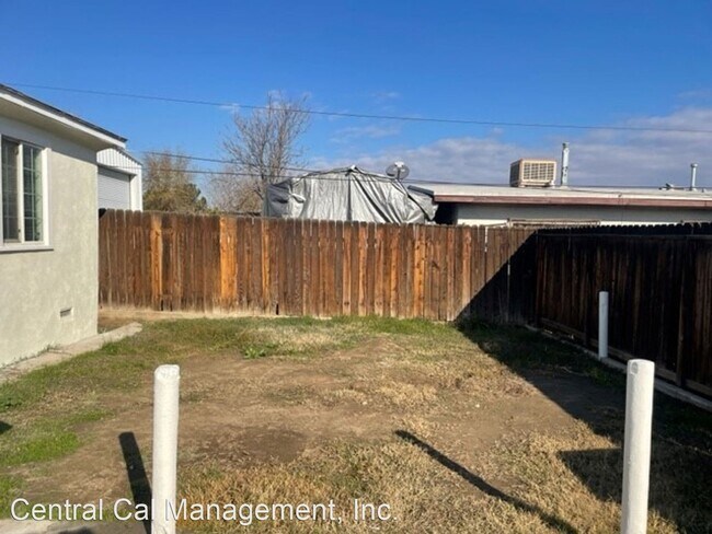 Foto del edificio - 2 br, 1 bath House - 1929-1/2 South J St