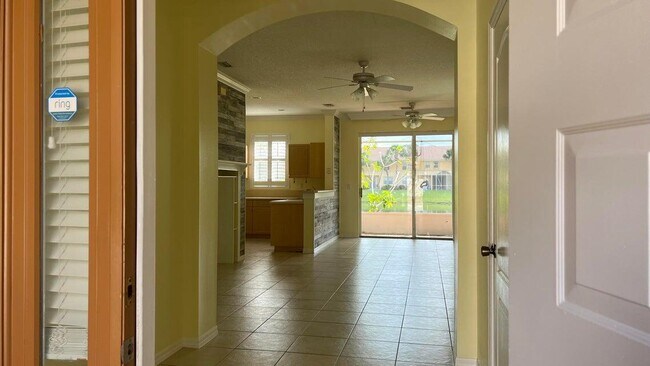 Foto del edificio - 274 River Bluff Ln