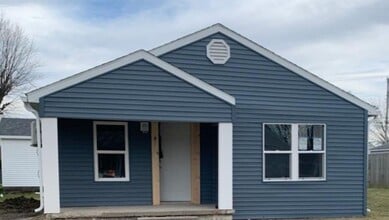 Building Photo - 1242 S Calumet St