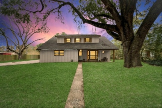 Building Photo - 318 Elm St