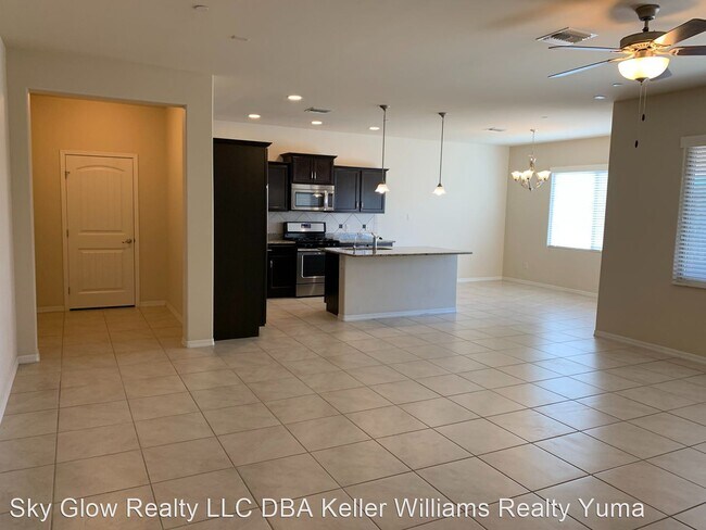 Foto del edificio - 3 br, 2 bath House - 6107 E. Overlook Ln.