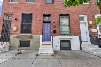 Building Photo - 902 N Milton Ave