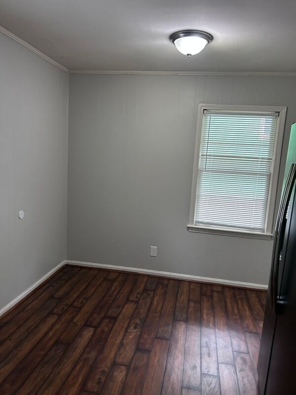 Building Photo - 744 71st St S