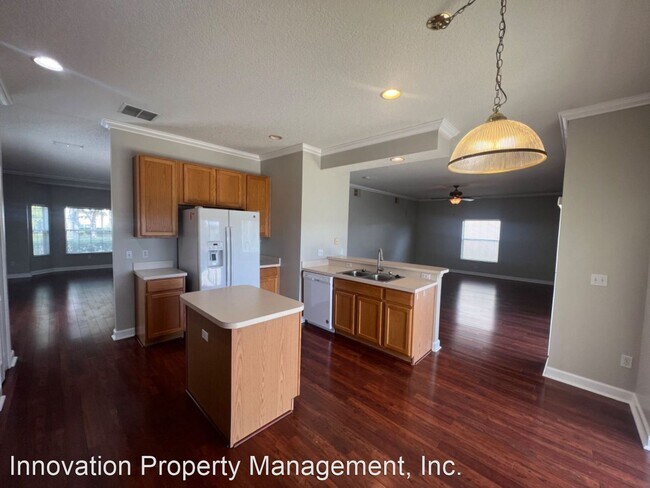 Foto del edificio - 4 br, 3 bath House - 14842 Yorkshire Run Dr