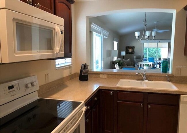 Building Photo - 2474 Mackintosh Ct