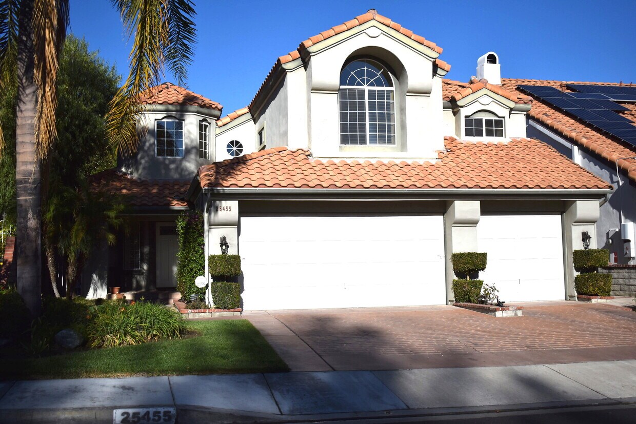 Primary Photo - 25455 Hardy Pl