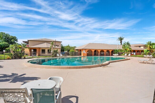Building Photo - 135 San Juan Cir
