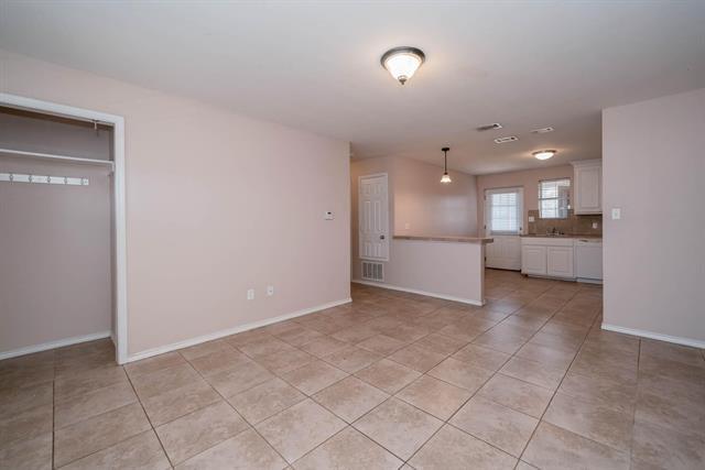 Building Photo - 230 Private Rd 8419