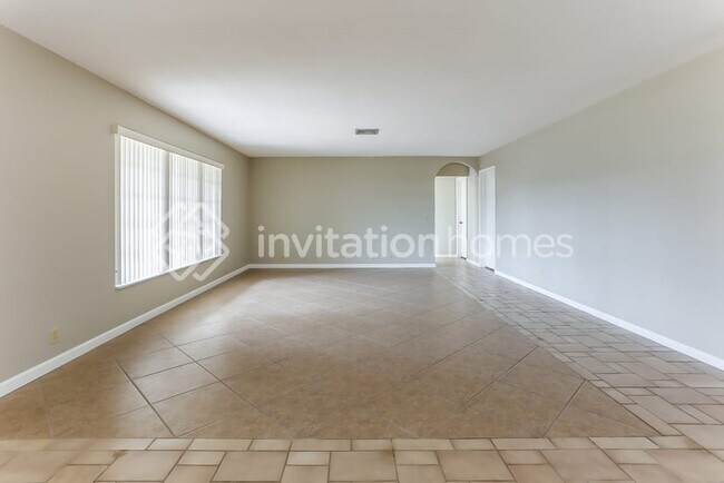 Building Photo - 232 Gleneagles Dr