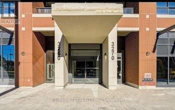 Building Photo - 3270 Sheppard Ave E