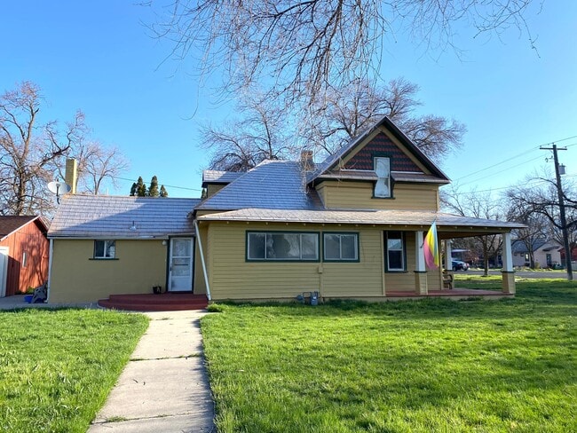 Building Photo - 191 400 W