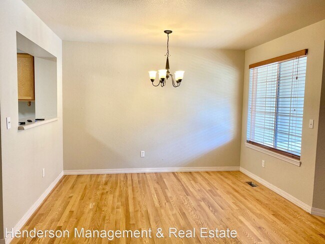 Building Photo - 3 br, 3.5 bath House - 6621 Antigua Dr #5