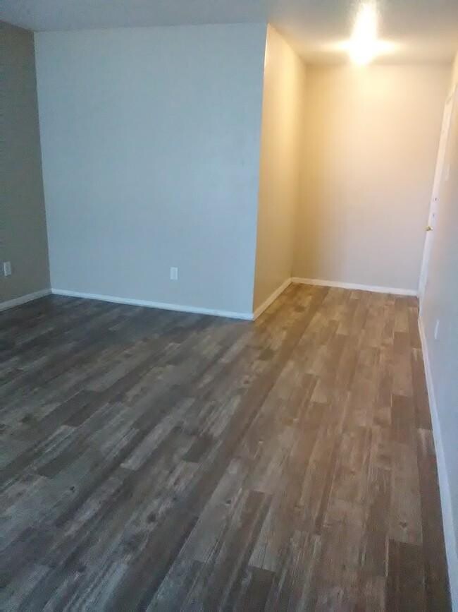 Foto del edificio - 1 bedroom in Dallas TX 75212