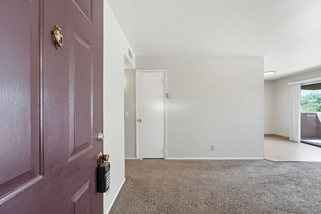 Building Photo - 16657 E Gunsight Dr
