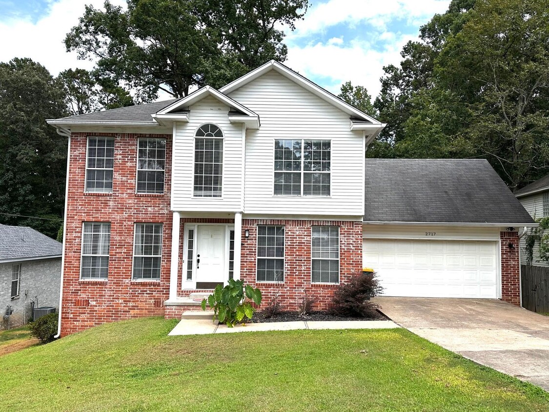 Primary Photo - An Amazing West Little Rock Home