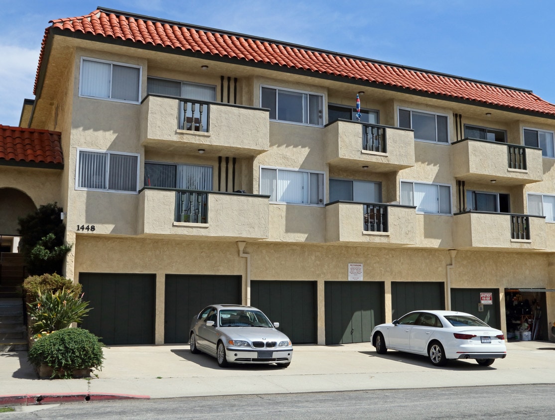Primary Photo - 1448 Monterey Blvd