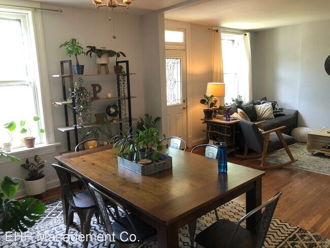 Building Photo - 1 br, 1 bath House - 4945 Loughborough Avenue