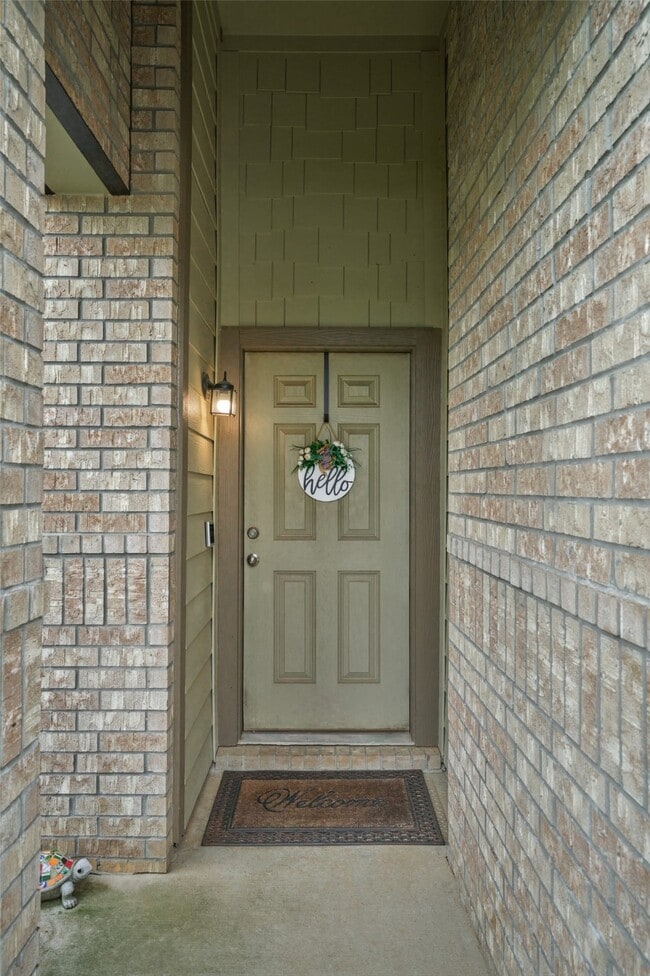 Building Photo - 2651 Hoffman Ln