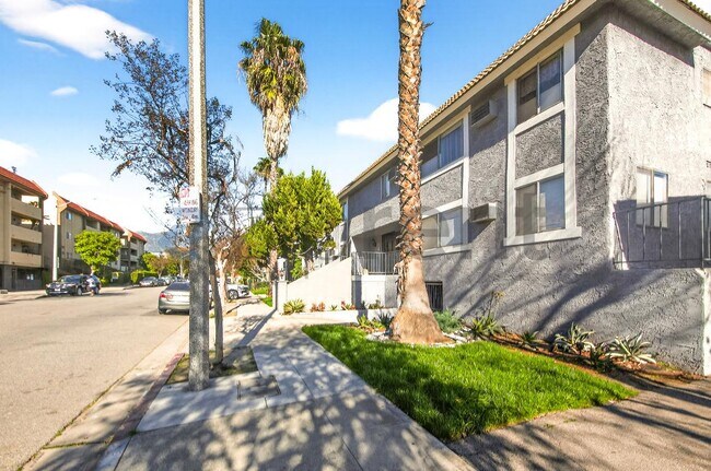 Foto del edificio - 240 W Verdugo Ave