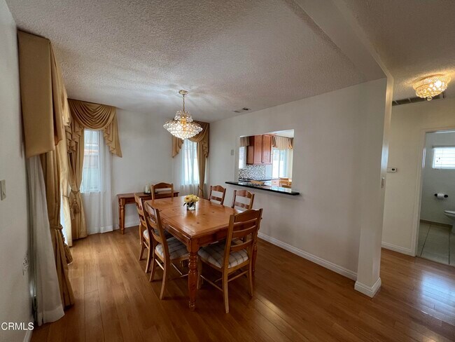 Building Photo - 4404 Ocean View Blvd