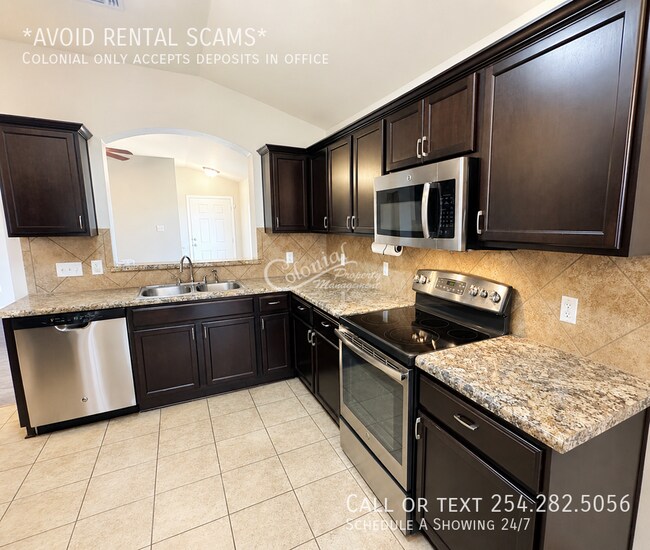 Foto del edificio - 5829 Huntington Dr
