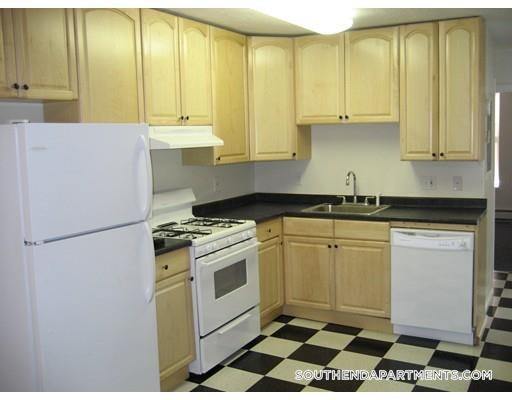 Primary Photo - 96 Hammond St