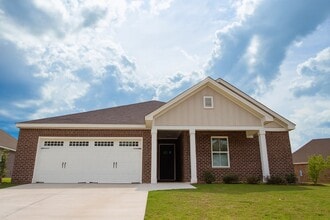 Building Photo - 571 Ridgeland Rd