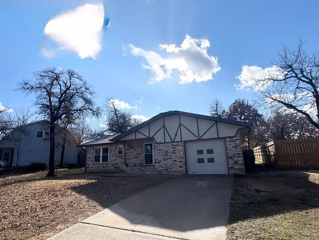 Building Photo - 3208 Marla Ln