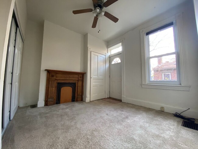 Foto del edificio - 5976 Alder St.