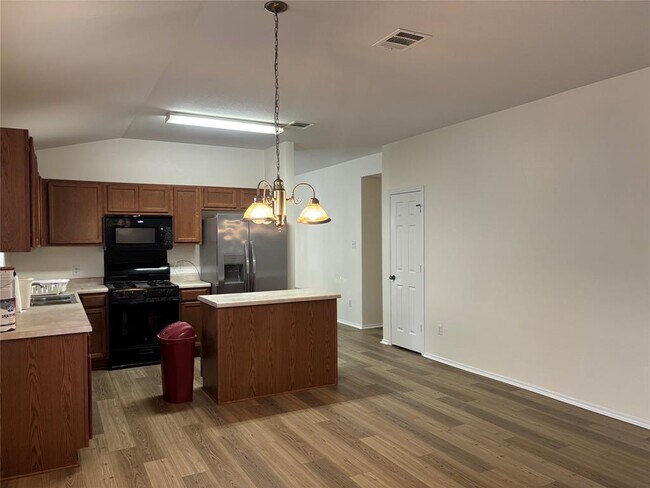 Foto del edificio - 2617 Summerwalk Pl