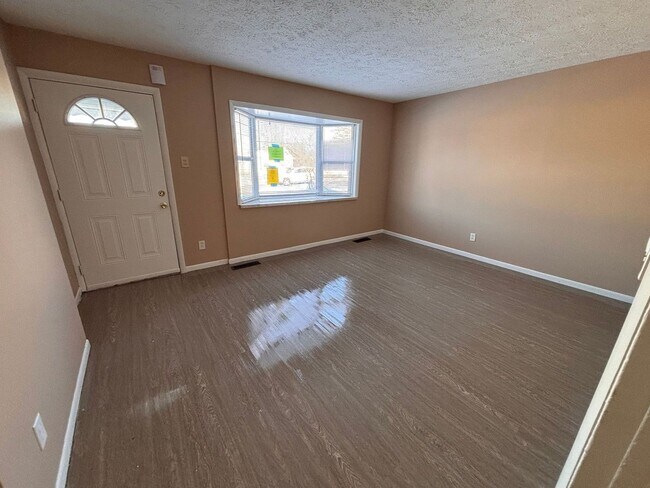 Building Photo - 5030 Quincy Way
