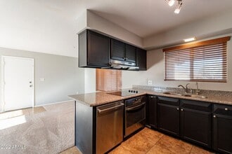 Building Photo - 5420 S Bradley Dr