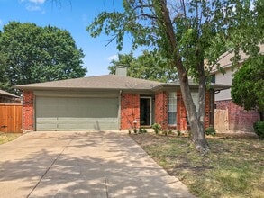 Building Photo - 937 Ashmount Ln