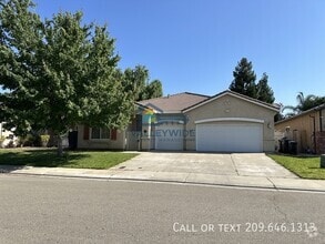 Building Photo - 2555 Crestmore Cir