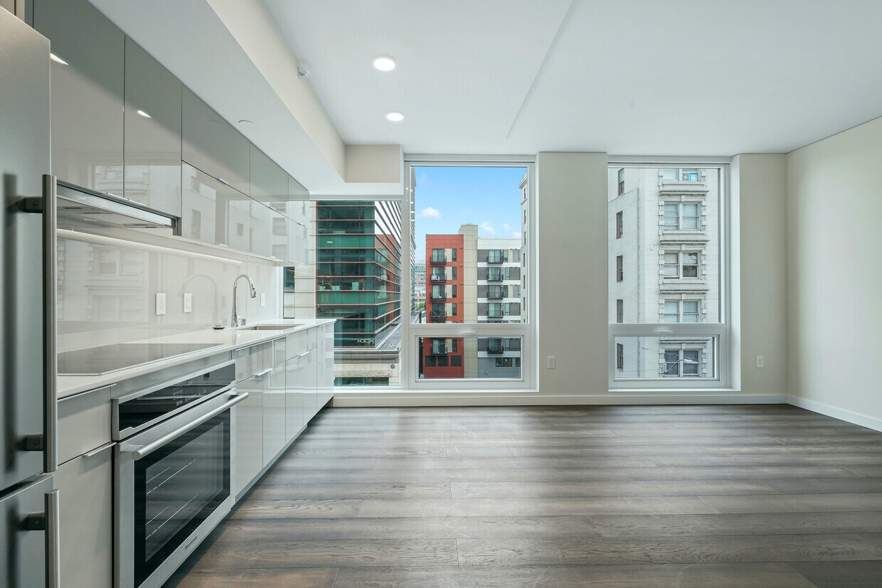 Foto principal - 450 South Main St