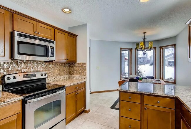 Foto del edificio - 19 Meadowlark Dr