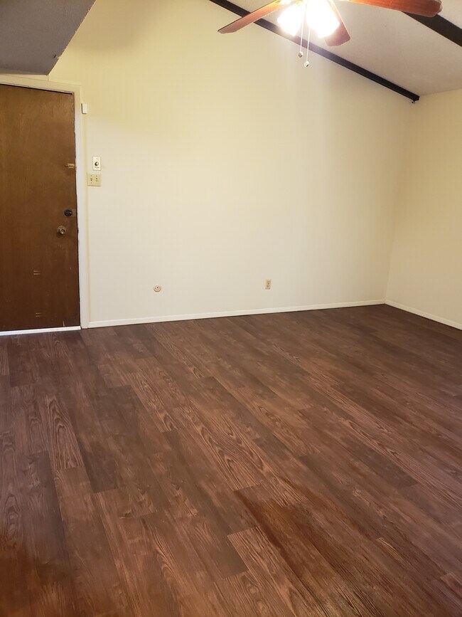 Living Room-Door to Garage - 3805 Tudor Dr