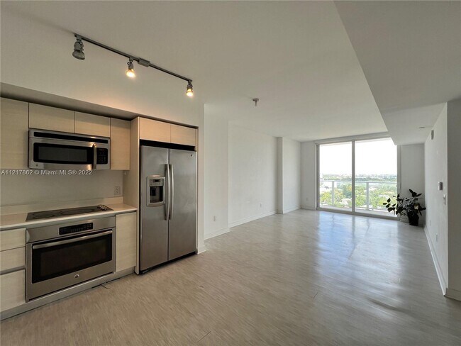 Building Photo - 4250 Biscayne Blvd