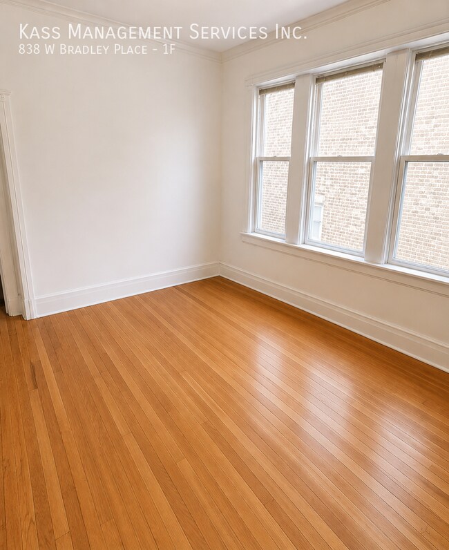 Foto del edificio - 838 W Bradley Pl