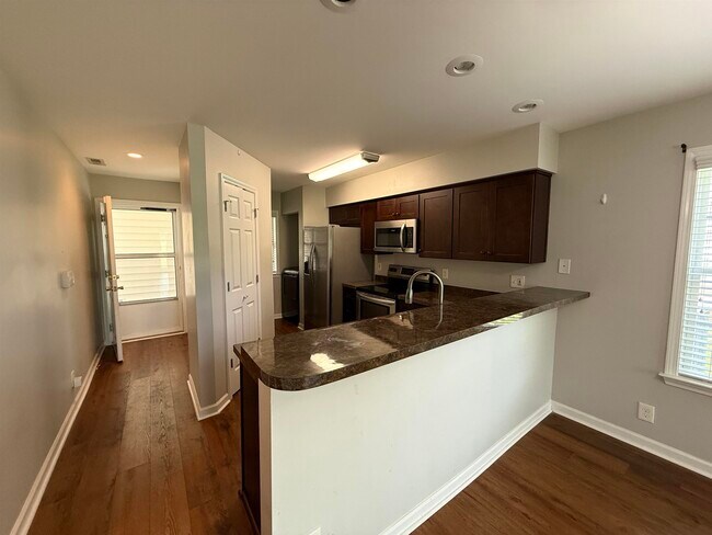 Foto del edificio - 653 Tupelo Ln