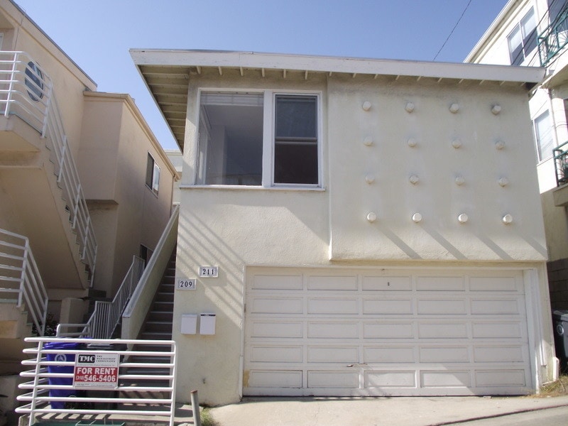 211 Shell St Unit Upper Apartments In Manhattan Beach Ca Next