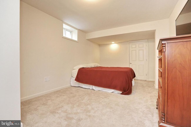 Foto del edificio - 7698 Weatherly Pl