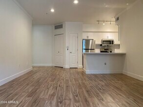 Building Photo - 1701 E Colter St