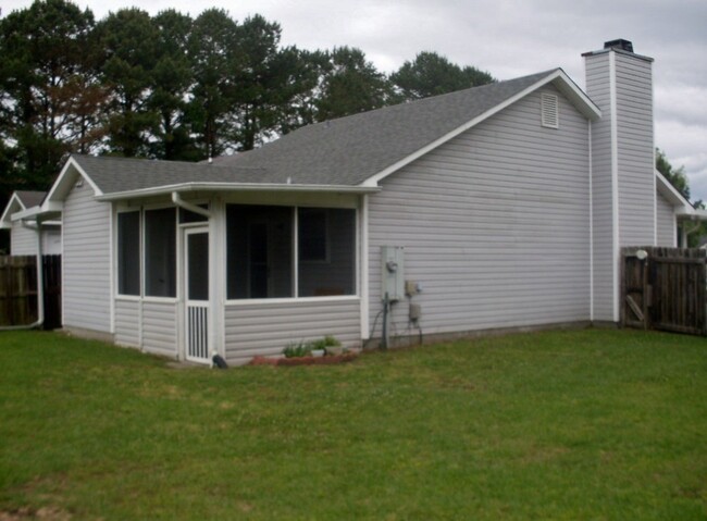 Foto del edificio - Cute Duplex in the Hunter's Creek Subdivis...