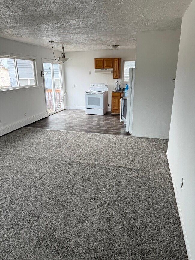 Foto del edificio - 4027 E 8th Ave