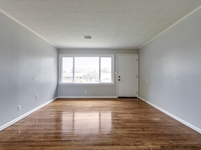 Foto del edificio - 3900 Fairview Rd