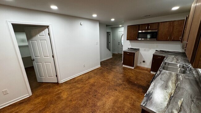Foto del edificio - 3021 Chelsea Ave