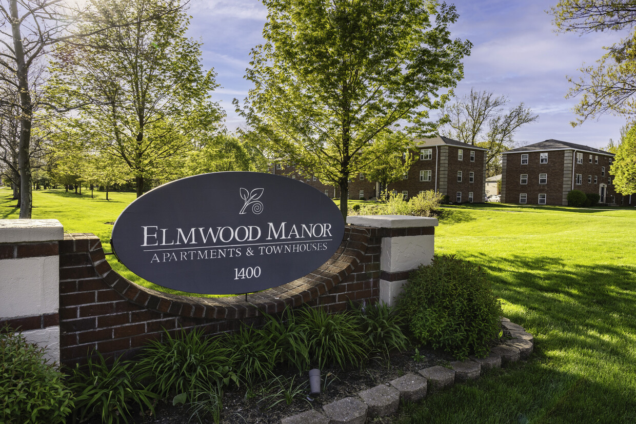 Elmwood Mansión - Elmwood Manor Apartments and Townhouses