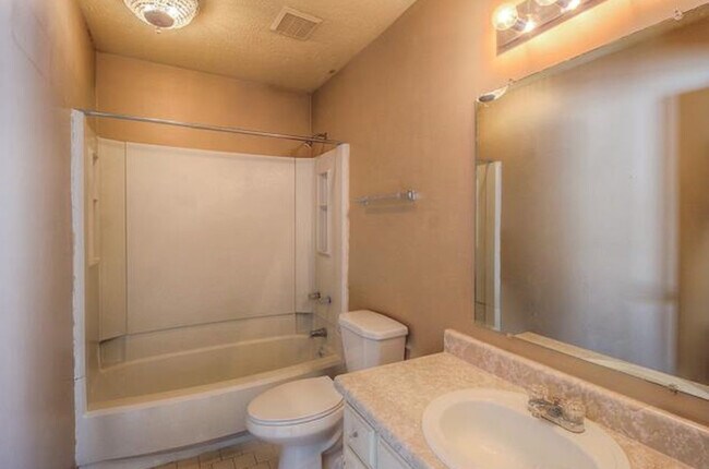 Building Photo - 130 N Timber Dr